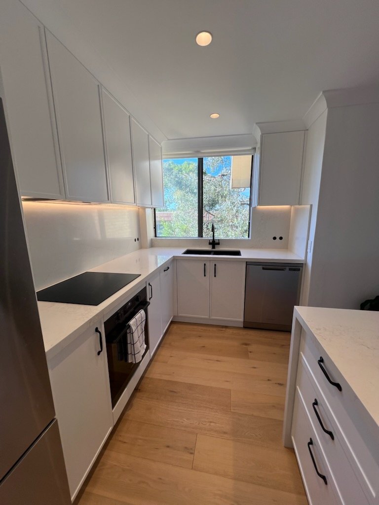 U-Shape Kitchen